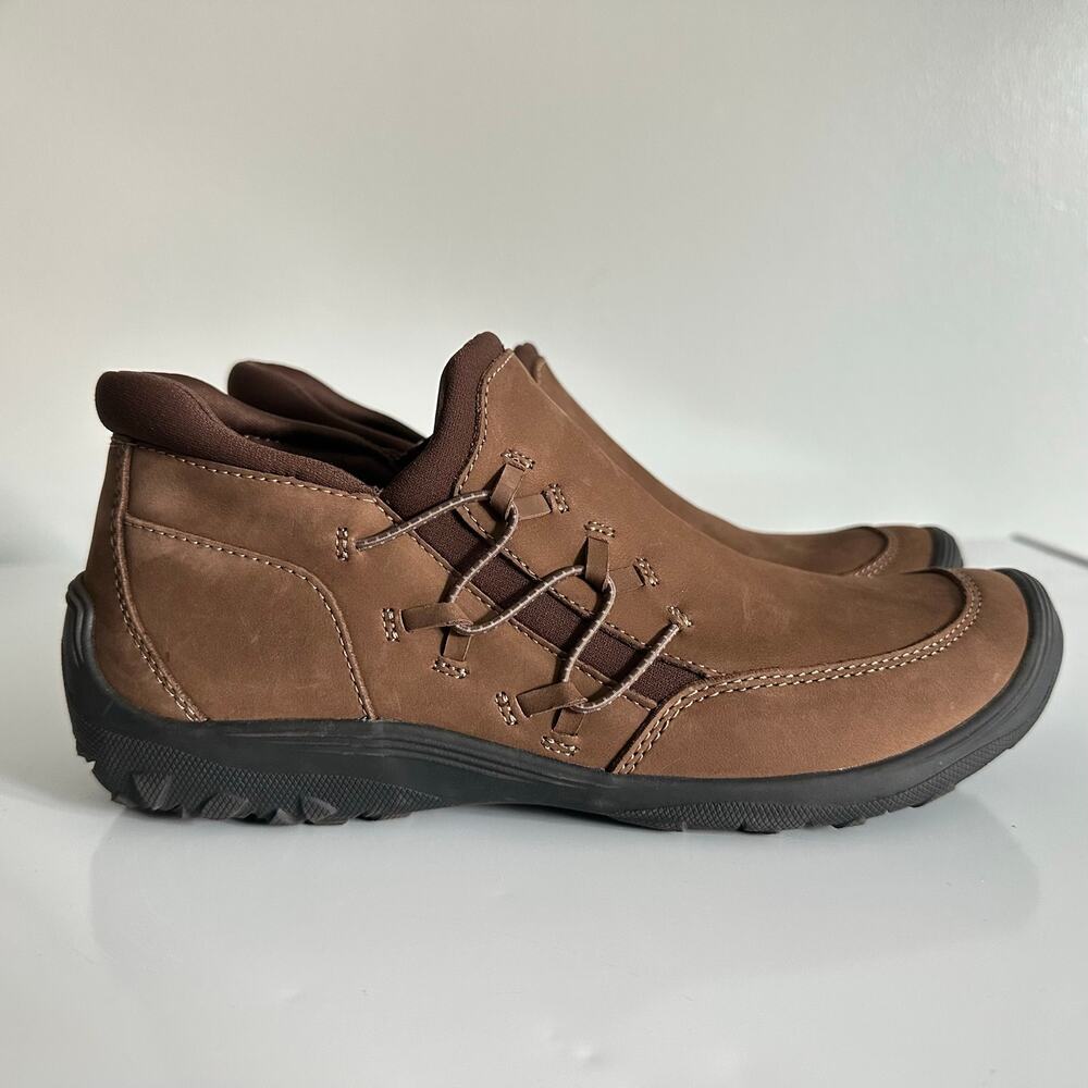 Clarks Fiana Bay Taupe Nubuck Leather Ankle Boots Women’s 7.5 M Gorpcore Utility